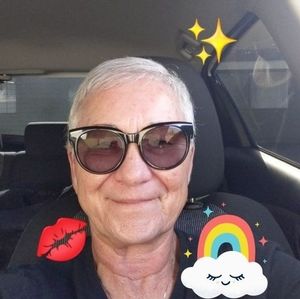 Meet your Posher, Denise